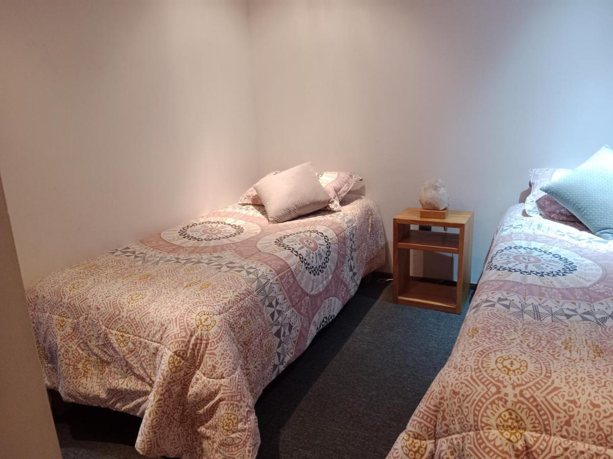 Almer Hostal Punta Arenas Exteriör bild