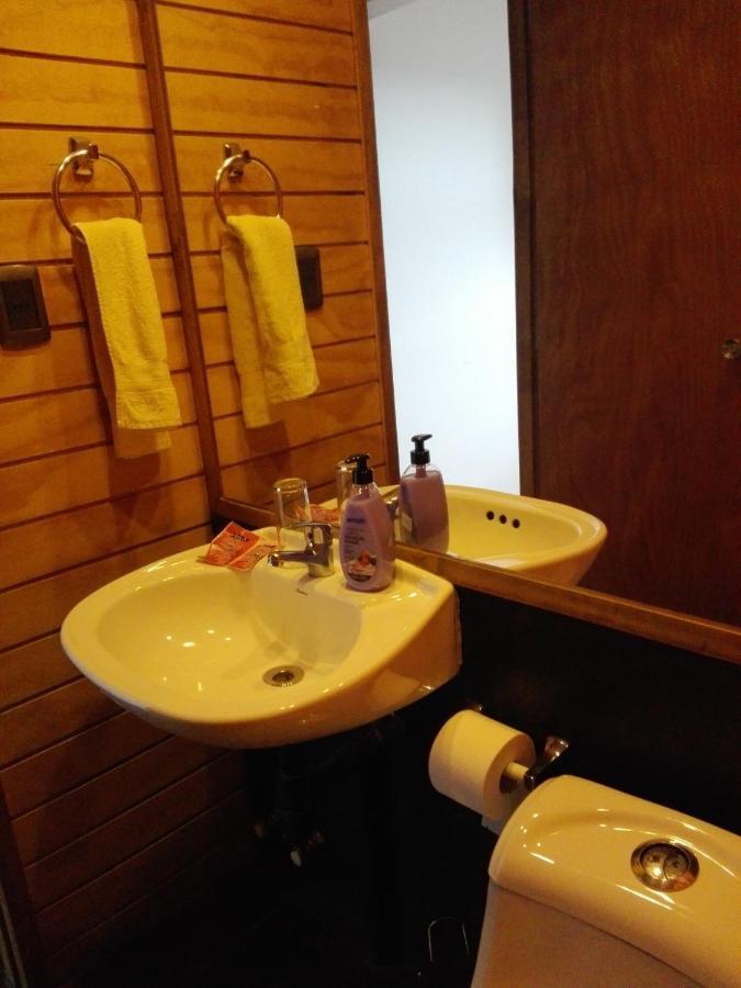 Almer Hostal Punta Arenas Exteriör bild