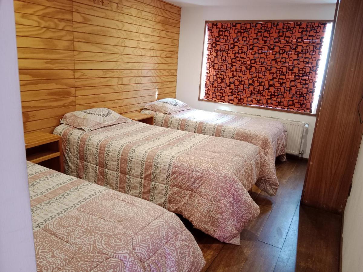 Almer Hostal Punta Arenas Exteriör bild