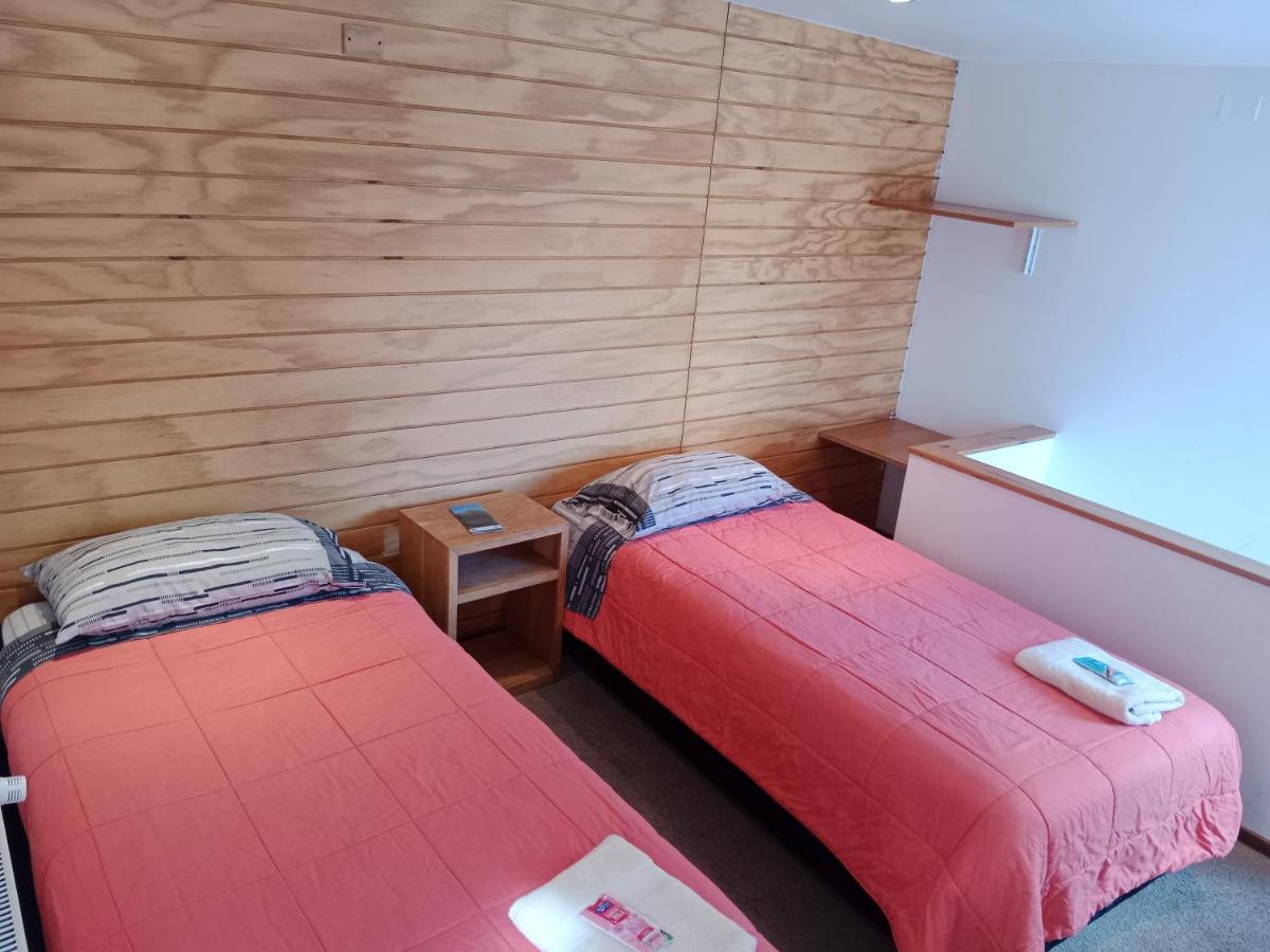 Almer Hostal Punta Arenas Exteriör bild