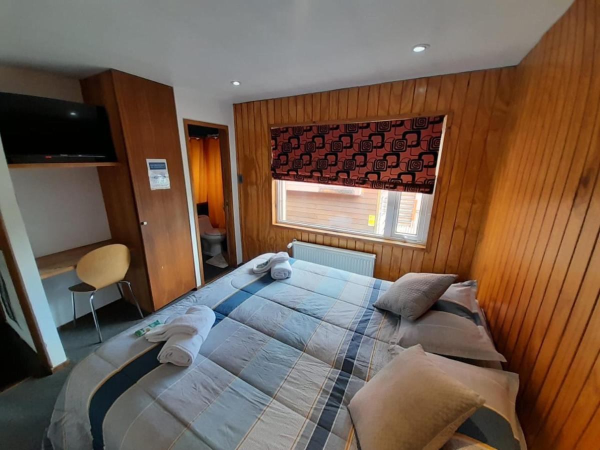 Almer Hostal Punta Arenas Exteriör bild